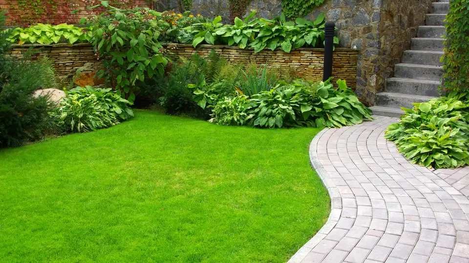 How retaining wall construction supports structural integrity